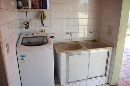 Casa à venda com 360m², 4 quartos e 1 vagaÁrea de Serviço