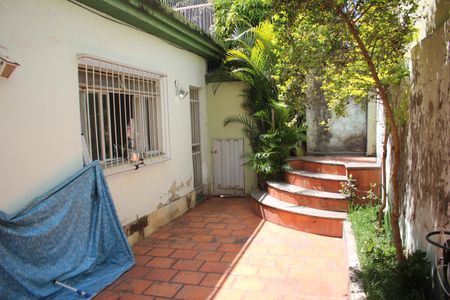 Casa à venda com 360m², 4 quartos e 1 vagaQuintal