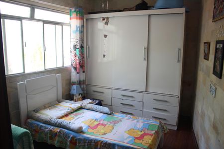 Casa à venda com 360m², 4 quartos e 1 vagaQuarto 1