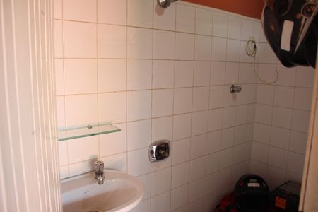 Casa à venda com 360m², 4 quartos e 1 vagaBanheiro de Serviço