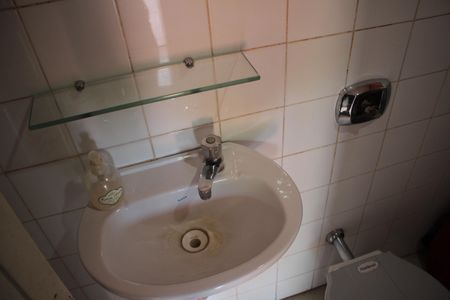 Casa à venda com 360m², 4 quartos e 1 vagaBanheiro de Serviço