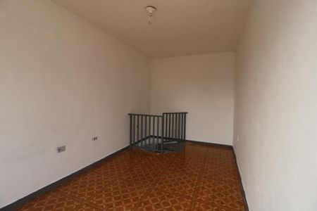 Casa para alugar com 34m², 1 quarto e 1 vagaQuarto