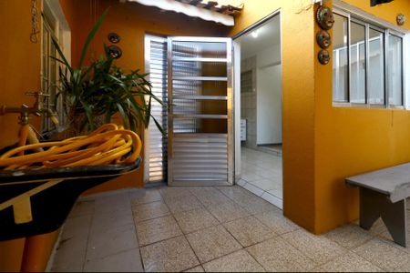 Casa para alugar com 34m², 1 quarto e 1 vagaÁrea de Serviço