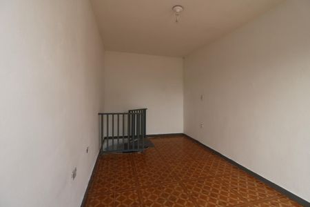 Casa para alugar com 34m², 1 quarto e 1 vagaQuarto
