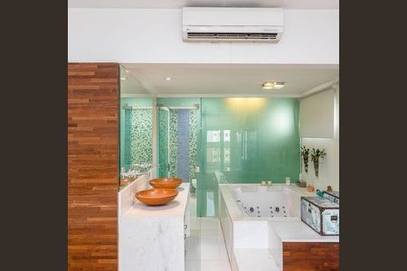 Apartamento à venda com 366m², 3 quartos e 6 vagas