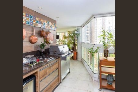 Apartamento à venda com 366m², 3 quartos e 6 vagas