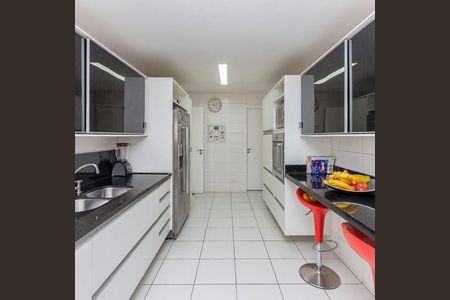 Apartamento à venda com 366m², 3 quartos e 6 vagas