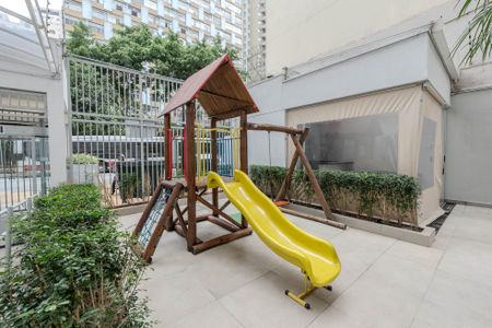 Apartamento à venda com 36m², 2 quartos e sem vagaÁrea comum - Playground