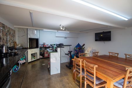 Apartamento para alugar com 147m², 3 quartos e 3 vagasQuintal