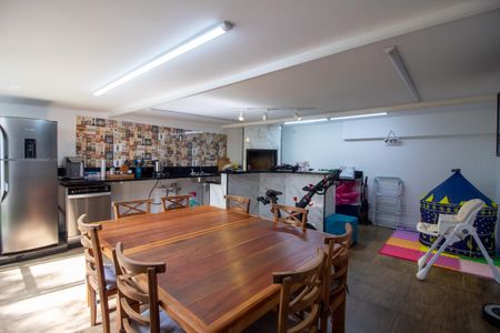 Apartamento para alugar com 147m², 3 quartos e 3 vagasQuintal