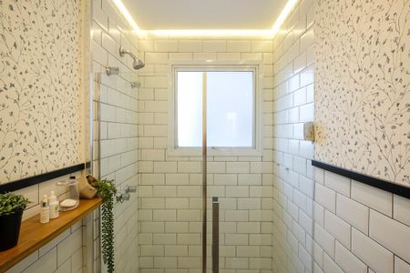 Apartamento à venda com 78m², 2 quartos e 2 vagasBanheiro da suíte