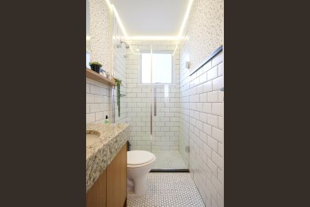 Apartamento à venda com 78m², 2 quartos e 2 vagasBanheiro da suíte