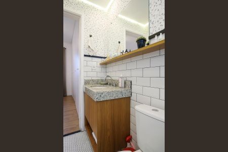 Apartamento à venda com 78m², 2 quartos e 2 vagasBanheiro da suíte