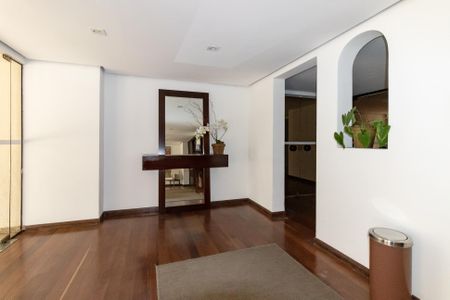 Apartamento à venda com 99m², 3 quartos e 2 vagasÁrea comum - Hall de entrada