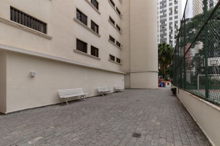 Apartamento à venda com 99m², 3 quartos e 2 vagasÁrea comum - Pátio