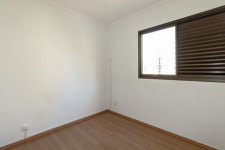 Apartamento à venda com 99m², 3 quartos e 2 vagasQuarto 2