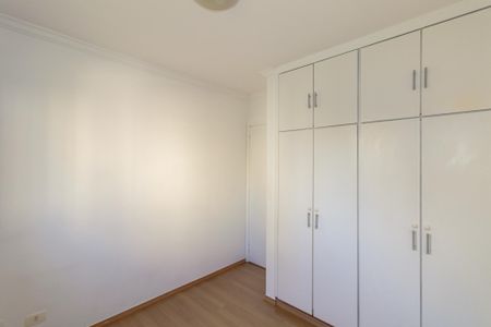 Apartamento à venda com 99m², 3 quartos e 2 vagasQuarto 2