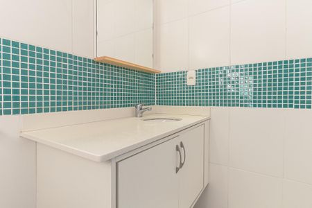 Apartamento à venda com 99m², 3 quartos e 2 vagasBanheiro da Suíte