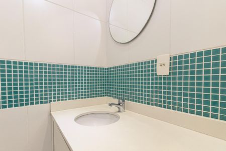 Apartamento à venda com 99m², 3 quartos e 2 vagasBanheiro Social