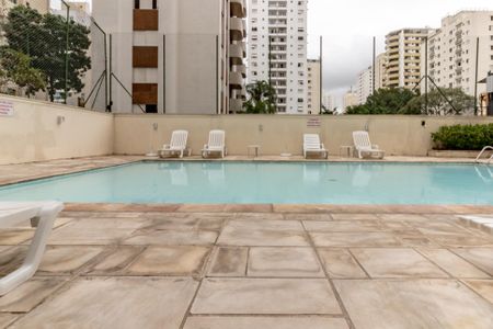Apartamento à venda com 99m², 3 quartos e 2 vagasÁrea comum - Piscina