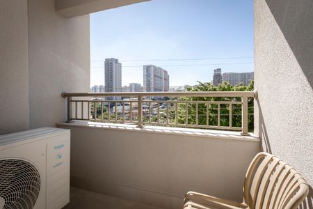 Apartamento à venda com 43m², 2 quartos e sem vagaVaranda