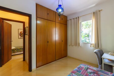 Casa de condomínio à venda com 219m², 3 quartos e 3 vagas Casa de condomínio à venda com 219m², 3 quartos e 3 vagasQuarto 1