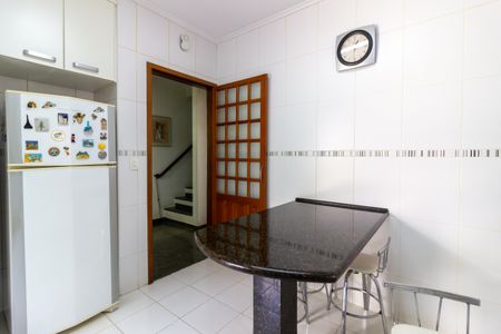 Casa de condomínio à venda com 219m², 3 quartos e 3 vagas Casa de condomínio à venda com 219m², 3 quartos e 3 vagasCozinha