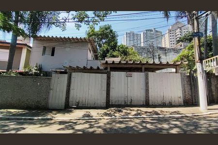 Casa de condomínio à venda com 219m², 3 quartos e 3 vagas Casa de condomínio à venda com 219m², 3 quartos e 3 vagasFachada