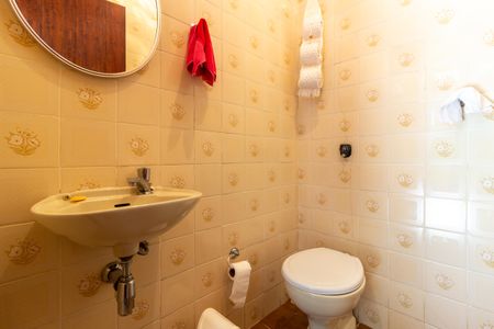 Casa de condomínio à venda com 219m², 3 quartos e 3 vagas Casa de condomínio à venda com 219m², 3 quartos e 3 vagasÁrea de Serviço