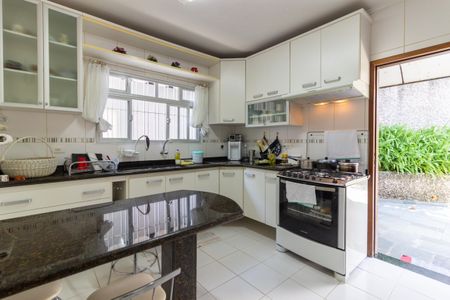 Casa de condomínio à venda com 219m², 3 quartos e 3 vagas Casa de condomínio à venda com 219m², 3 quartos e 3 vagasCozinha