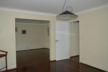 Casa à venda com 500m², 4 quartos e 4 vagasSala de Jantar