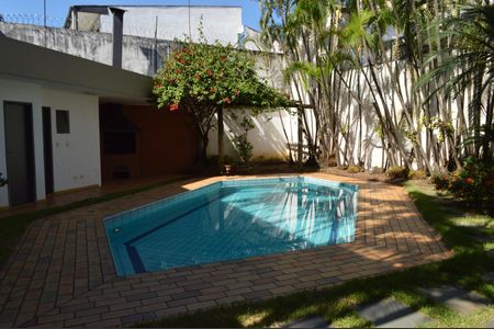 Casa à venda com 500m², 4 quartos e 4 vagasPiscina