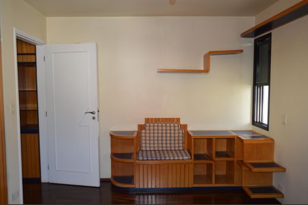 Casa à venda com 500m², 4 quartos e 4 vagasQuarto 1