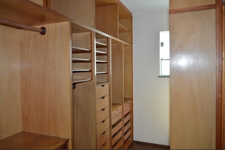 Casa à venda com 500m², 4 quartos e 4 vagasCloset da Suite 2
