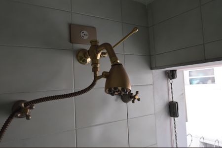 Casa à venda com 500m², 4 quartos e 4 vagasBanheiro da suíte 1