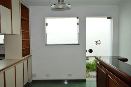 Casa à venda com 500m², 4 quartos e 4 vagasCozinha