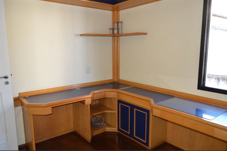 Casa à venda com 500m², 4 quartos e 4 vagasQuarto 2