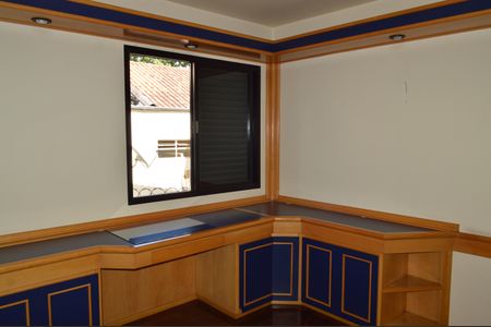 Casa à venda com 500m², 4 quartos e 4 vagasQuarto 2