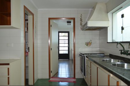 Casa à venda com 500m², 4 quartos e 4 vagasCozinha
