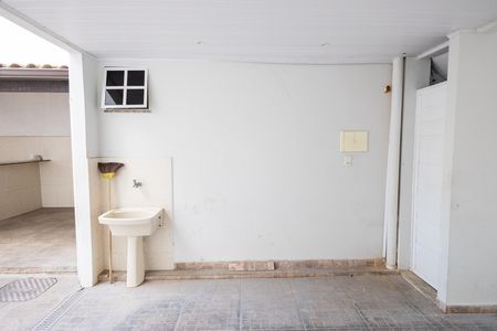 Casa à venda com 137m², 3 quartos e 2 vagas Casa à venda com 137m², 3 quartos e 2 vagasÁrea de Serviço