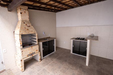 Casa à venda com 137m², 3 quartos e 2 vagas Casa à venda com 137m², 3 quartos e 2 vagasChurrasqueira