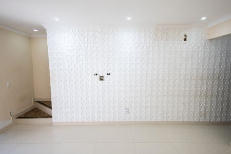 Casa à venda com 137m², 3 quartos e 2 vagas Casa à venda com 137m², 3 quartos e 2 vagasSala