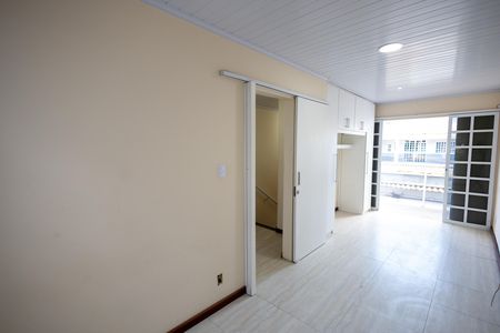 Casa à venda com 137m², 3 quartos e 2 vagas Casa à venda com 137m², 3 quartos e 2 vagasQuarto 1