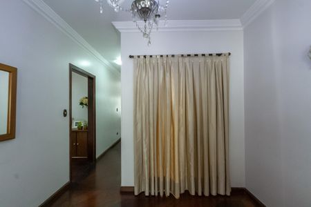 Casa à venda com 174m², 3 quartos e 4 vagas Casa à venda com 174m², 3 quartos e 4 vagasCopa