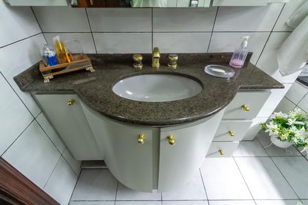 Casa à venda com 174m², 3 quartos e 4 vagas Casa à venda com 174m², 3 quartos e 4 vagasBanheiro da Suíte