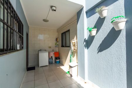 Casa à venda com 174m², 3 quartos e 4 vagas Casa à venda com 174m², 3 quartos e 4 vagasÁrea de Serviço