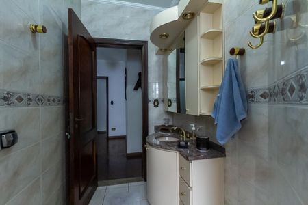 Casa à venda com 174m², 3 quartos e 4 vagas Casa à venda com 174m², 3 quartos e 4 vagasBanheiro Social