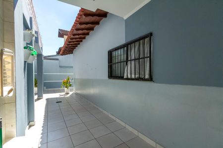 Casa à venda com 174m², 3 quartos e 4 vagas Casa à venda com 174m², 3 quartos e 4 vagasÁrea de Serviço