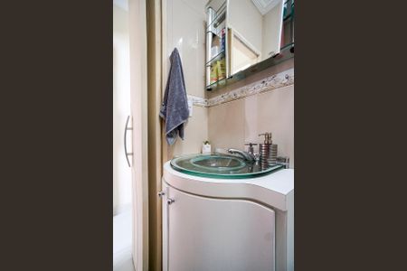 Casa de condomínio à venda com 115m², 3 quartos e 1 vagaBanheiro social