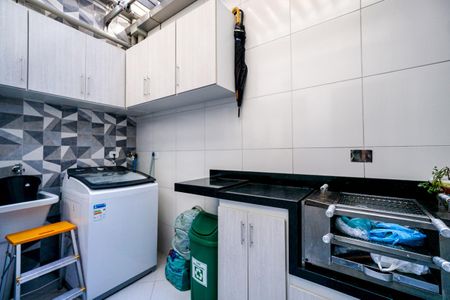 Casa de condomínio à venda com 115m², 3 quartos e 1 vagaÁrea de serviço